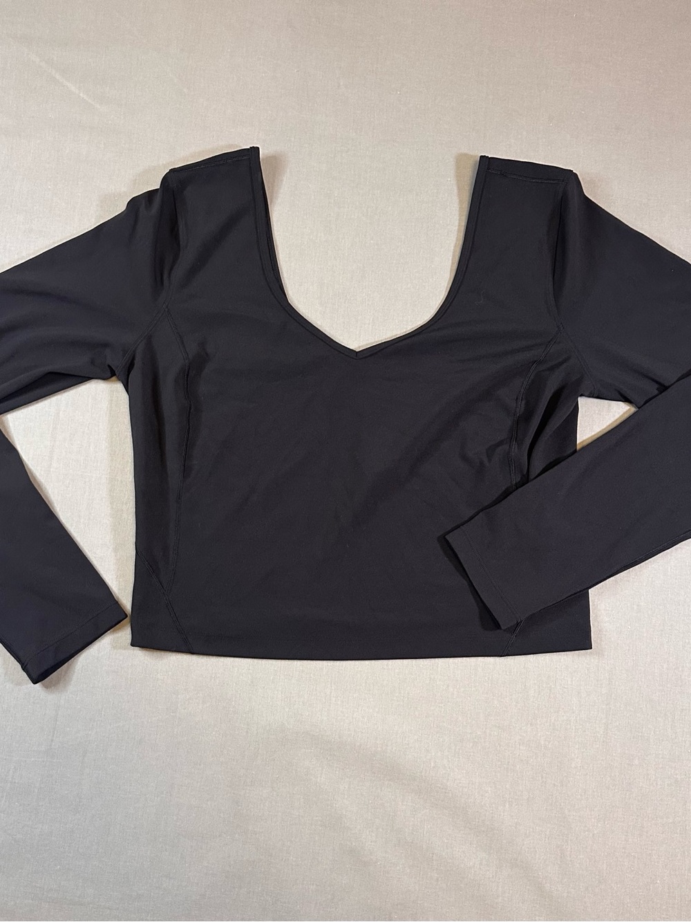 lululemon athletica flow yoga Black‎ Long-Sleeve V-Neck Crop Top sz12